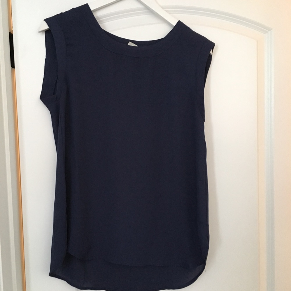Sleeveless navy blouse